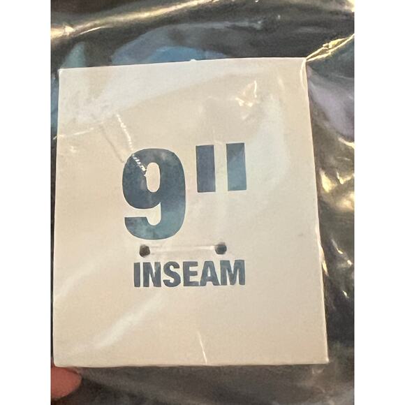 George Flat Front 9" Inseam Black Soot Shorts W: 32" - Picture 4 of 4